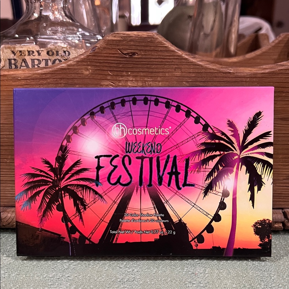bh Cosmetics Weekend Festival 20-Color Eyeshadow Palette